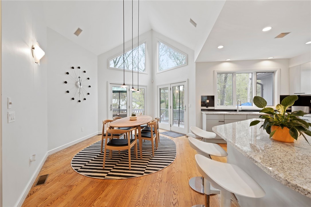 110 Shadow Brook Drive Warwick, RI 02886 - Photo 12 of 40