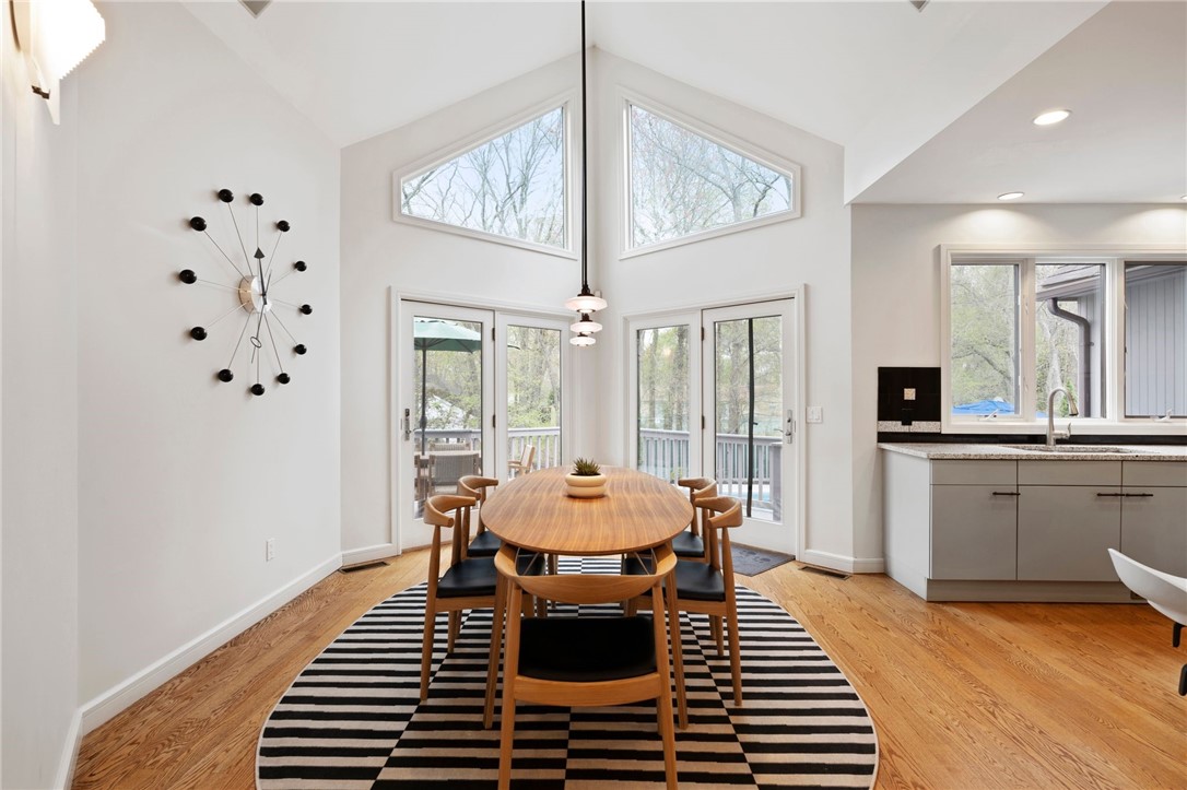 110 Shadow Brook Drive Warwick, RI 02886 - Photo 14 of 40