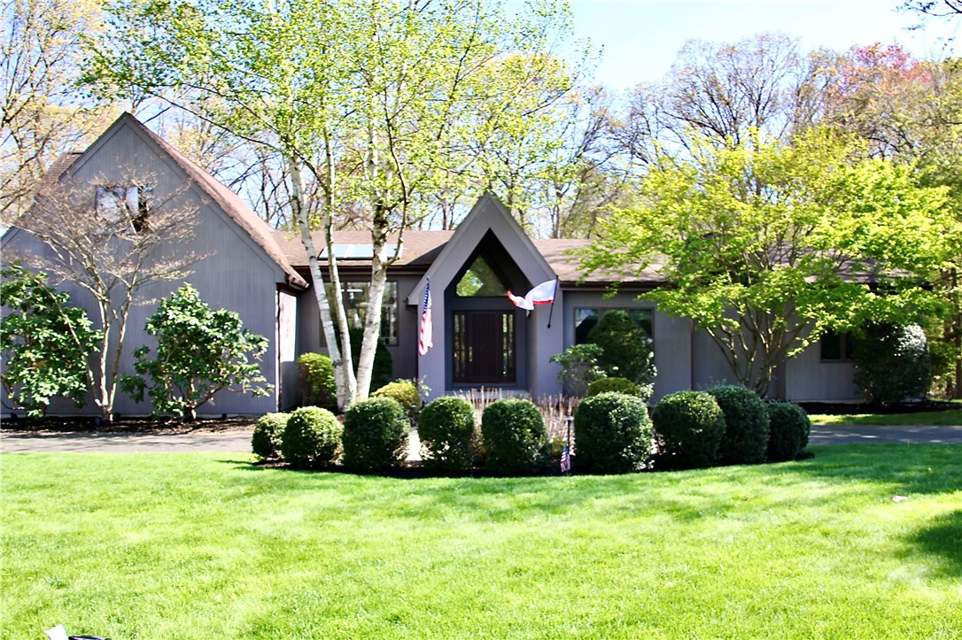 110 Shadow Brook Drive Warwick, RI 02886 - Photo 2 of 40