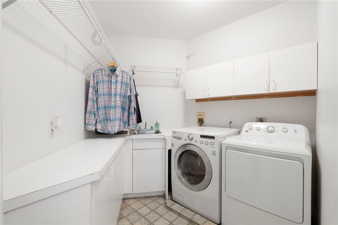 110 Shadow Brook Drive Warwick, RI 02886 - Photo 32 of 40