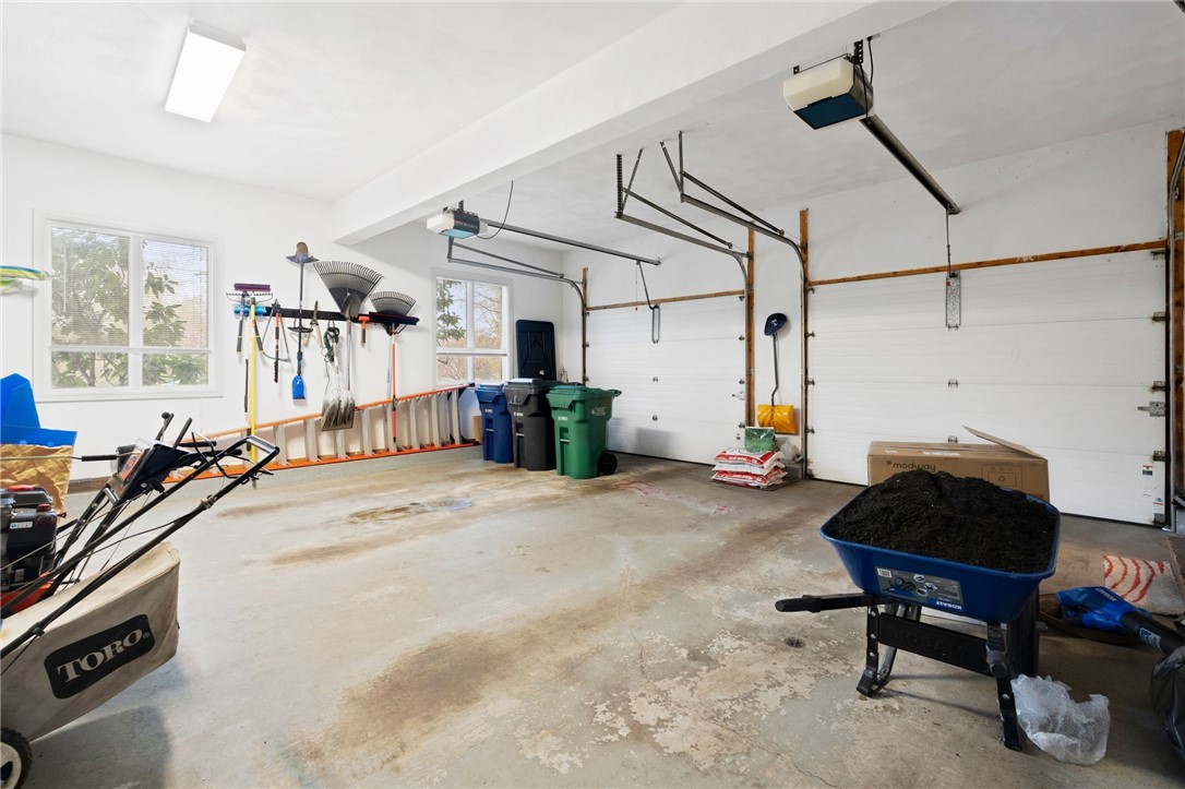 110 Shadow Brook Drive Warwick, RI 02886 - Photo 37 of 40