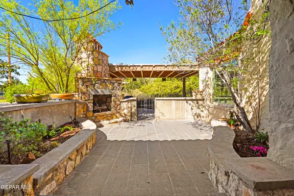 $839,900 | 1030 Blanchard Avenue, El Paso, TX 79902