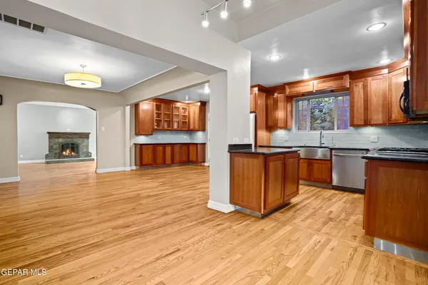 $839,900 | 1030 Blanchard Avenue, El Paso, TX 79902