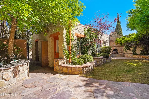 $839,900 | 1030 Blanchard Avenue, El Paso, TX 79902