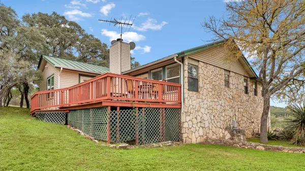 $1,900 | 708 B Scarlet Sun, Horseshoe Bay, TX 78657