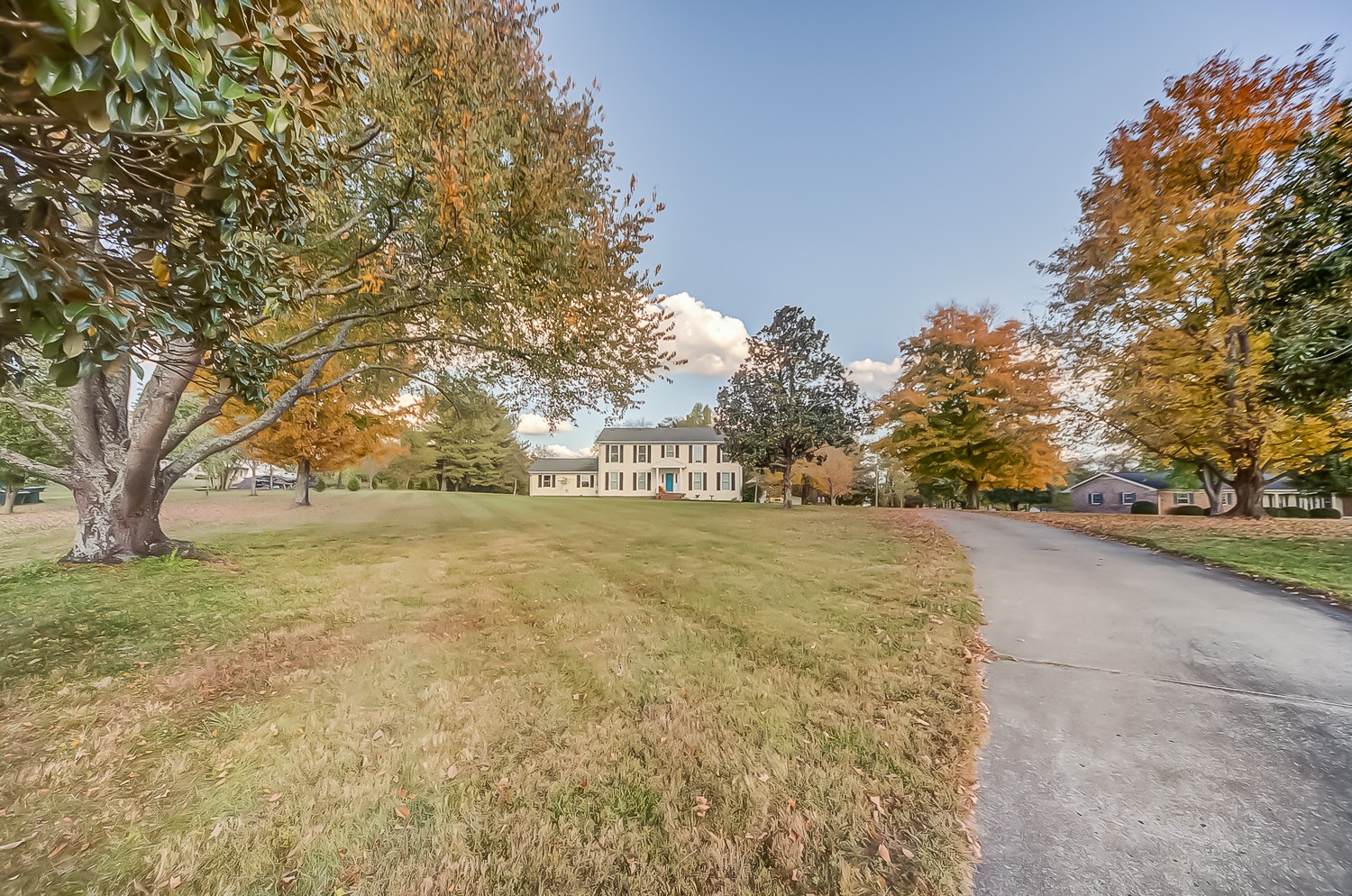 1041 Robertson Road Gallatin, TN 37066 - Photo 2 of 49 Gallery Image 2