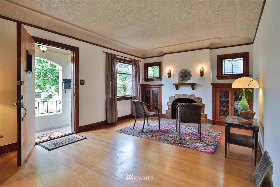 309 North 46th Street Seattle, WA 98103 - Photo 8 of 23 Gallery Image 8