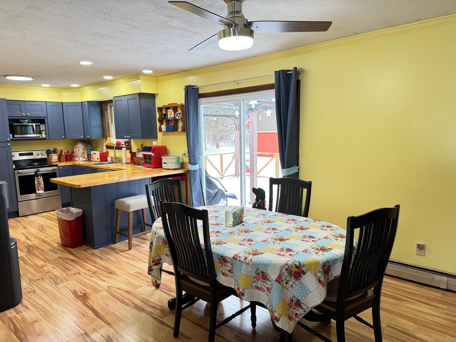 40 Fords Lane Mapleton, ME 04757 - Photo 14 of 37 Dining Area