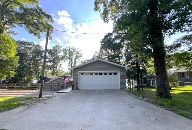 58310 East Clear Lake Road Three Rivers, MI 49093 - Photo 35 of 43 Garage