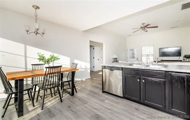 $249,900 | 3828 Homestead Drive, New Albany, IN 47150