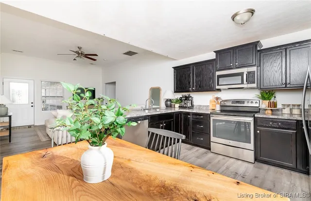 $249,900 | 3828 Homestead Drive, New Albany, IN 47150