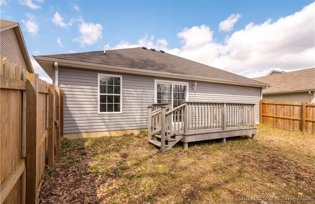 $249,900 | 3828 Homestead Drive, New Albany, IN 47150