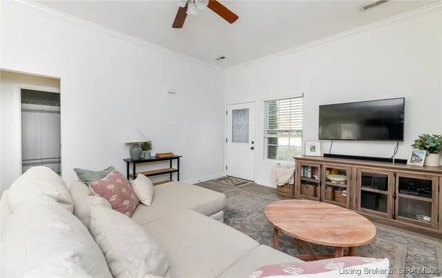 $249,900 | 3828 Homestead Drive, New Albany, IN 47150