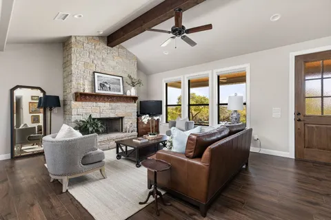 $699,900 | 18105 Austin Boulevard, Lago Vista, TX 78645