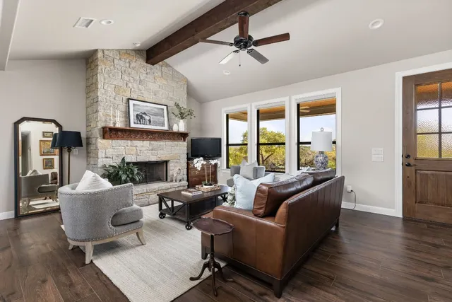 $699,900 | 18105 Austin Boulevard, Lago Vista, TX 78645