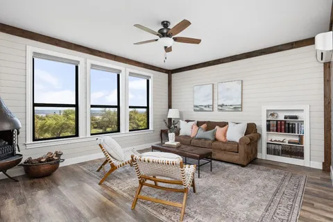 $699,900 | 18105 Austin Boulevard, Lago Vista, TX 78645