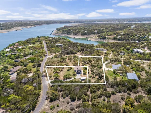 $699,900 | 18105 Austin Boulevard, Lago Vista, TX 78645