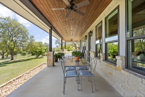 $699,900 | 18105 Austin Boulevard, Lago Vista, TX 78645