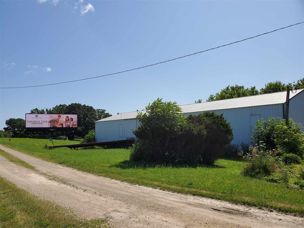 3345 Highway 151 Sun Prairie, WI 53590 - Photo 4 of 21