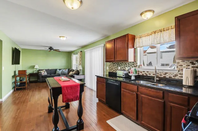 $530,000 | 4315 Center Valley Drive, Ann Arbor, MI 48108