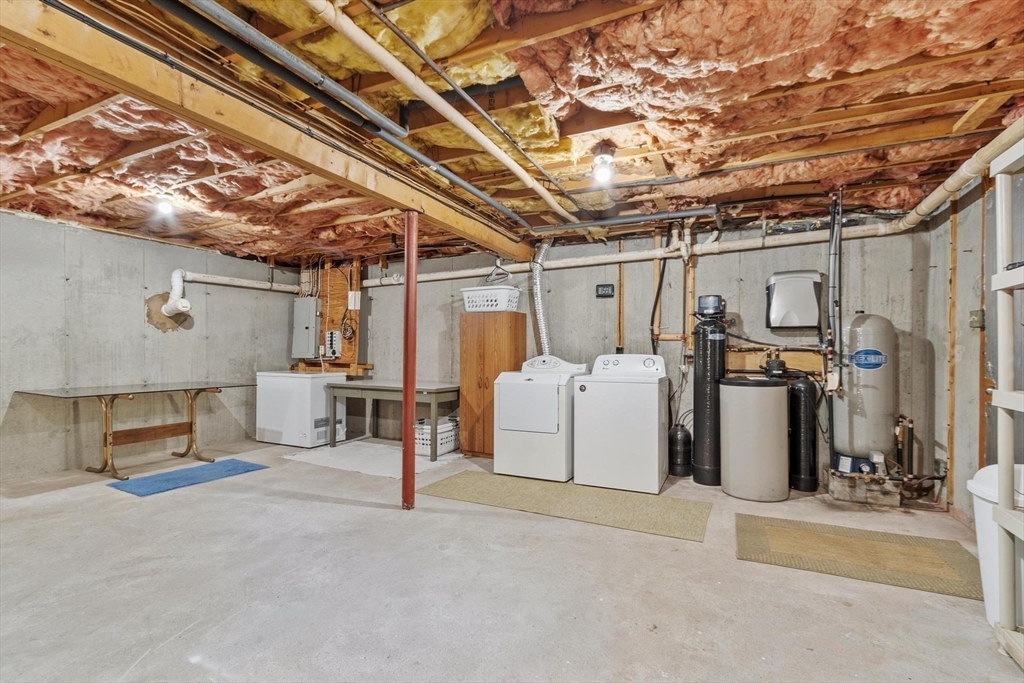103 Warren Road Townsend, MA 01469 - Photo 23 of 28