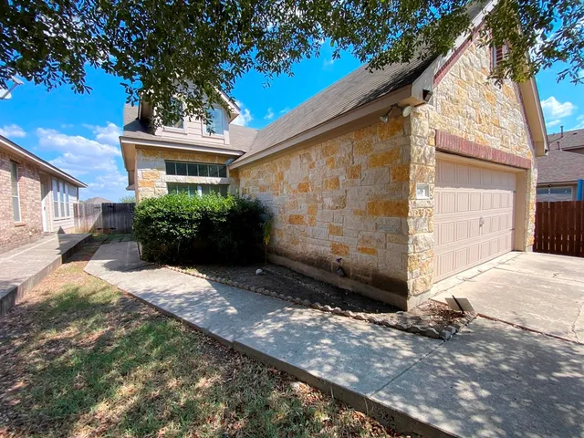$1,595 | 128 Otono Loop, Kyle, TX 78640