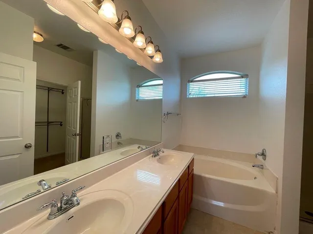 $1,595 | 128 Otono Loop, Kyle, TX 78640