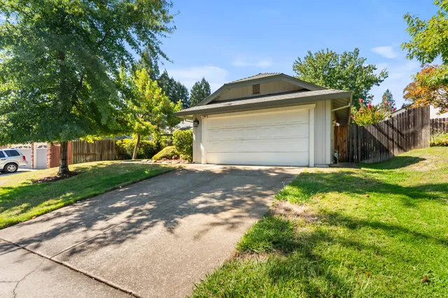 a front view of house with yard