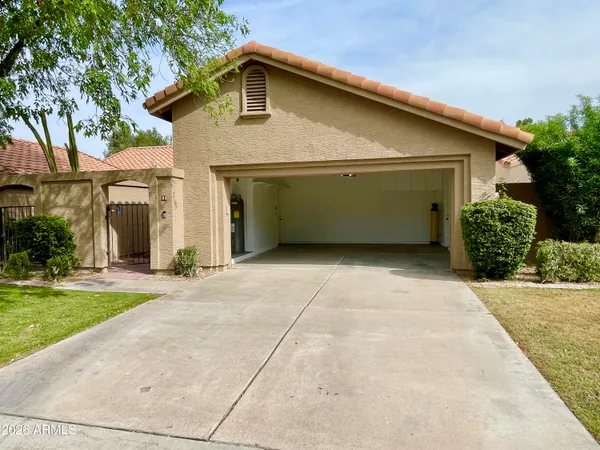 $425,000 | 82 West Calle De Arcos, Tempe, AZ 85284