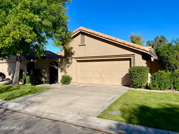 $425,000 | 82 West Calle De Arcos, Tempe, AZ 85284
