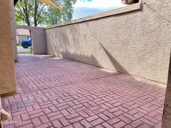$425,000 | 82 West Calle De Arcos, Tempe, AZ 85284