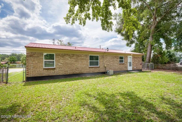 $1,495 | 7945 Herlong Road, Jacksonville, FL 32210