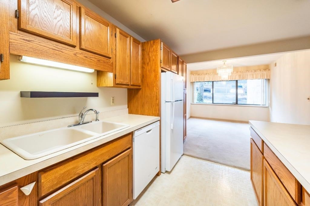 1315 South Maple Road, Unit 105 Ann Arbor, MI 48103 - Photo 14 of 30 Photo 14