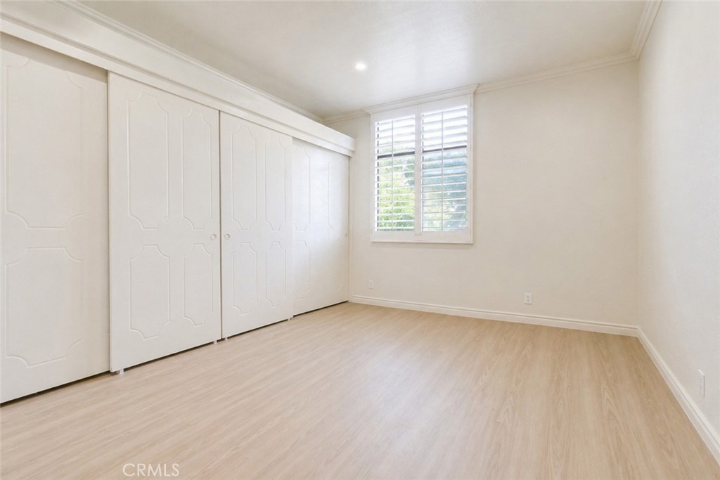10470 Riverside Drive, Unit 102 Toluca Lake, CA 91602 - Photo 16 of 36