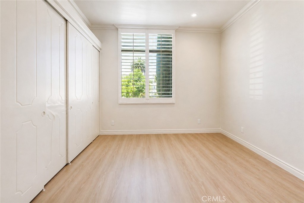 10470 Riverside Drive, Unit 102 Toluca Lake, CA 91602 - Photo 20 of 36