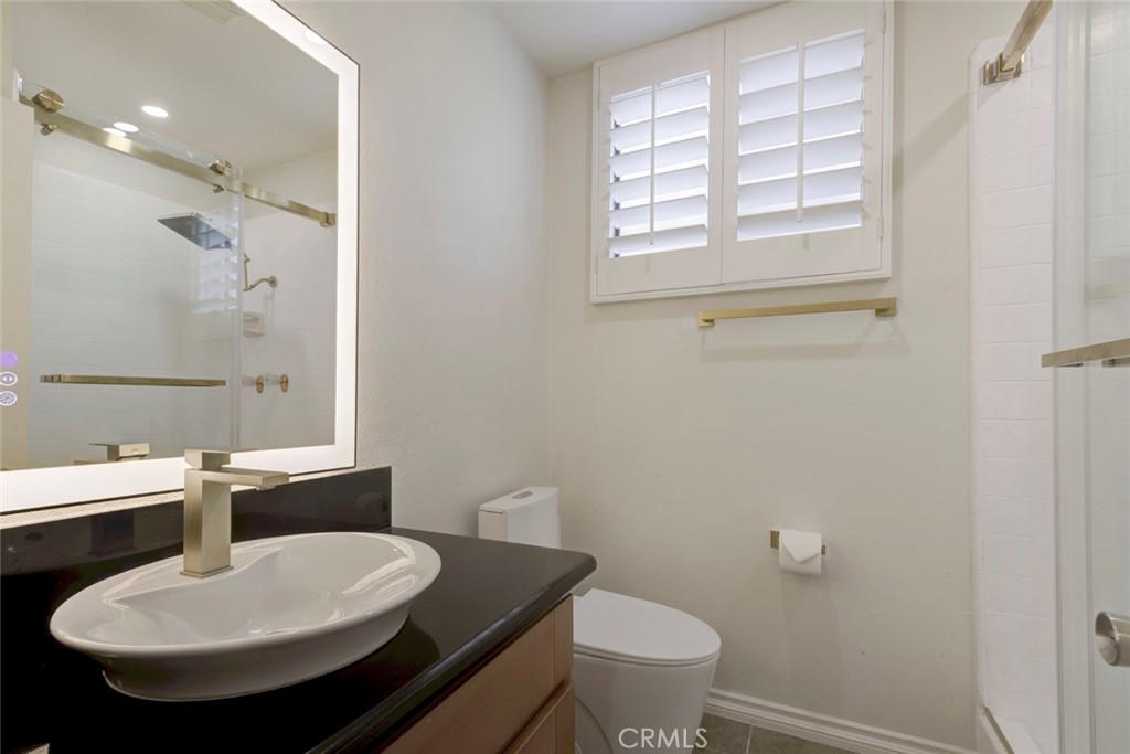 10470 Riverside Drive, Unit 102 Toluca Lake, CA 91602 - Photo 22 of 36
