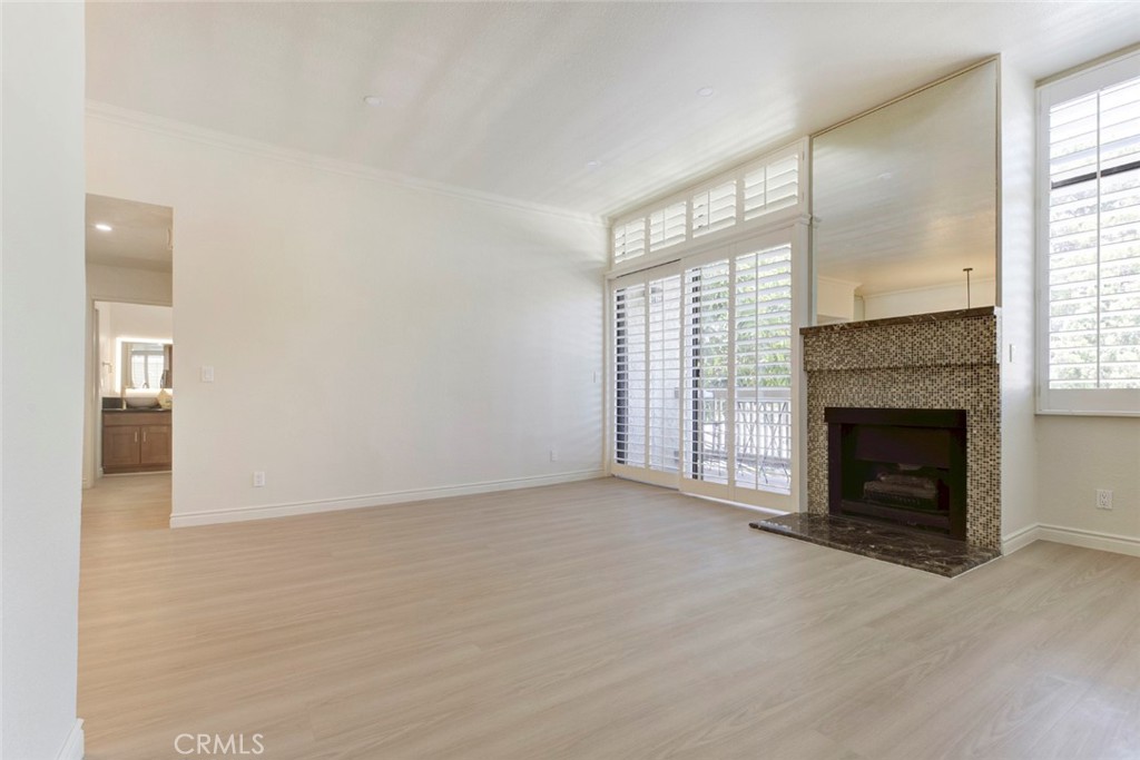 10470 Riverside Drive, Unit 102 Toluca Lake, CA 91602 - Photo 3 of 36