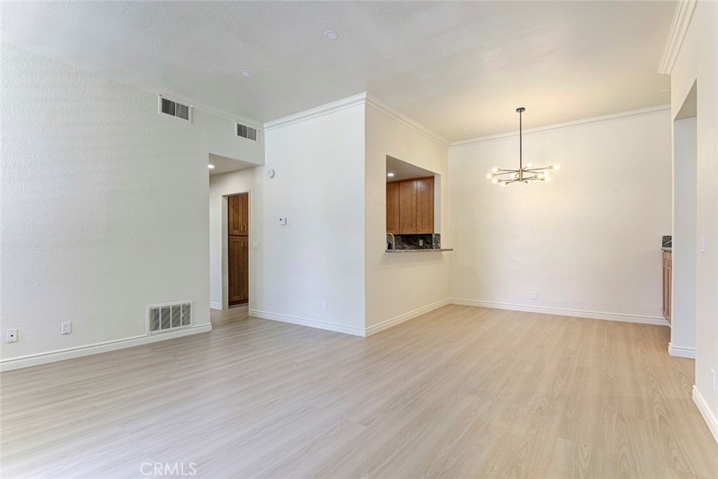 10470 Riverside Drive, Unit 102 Toluca Lake, CA 91602 - Photo 9 of 36