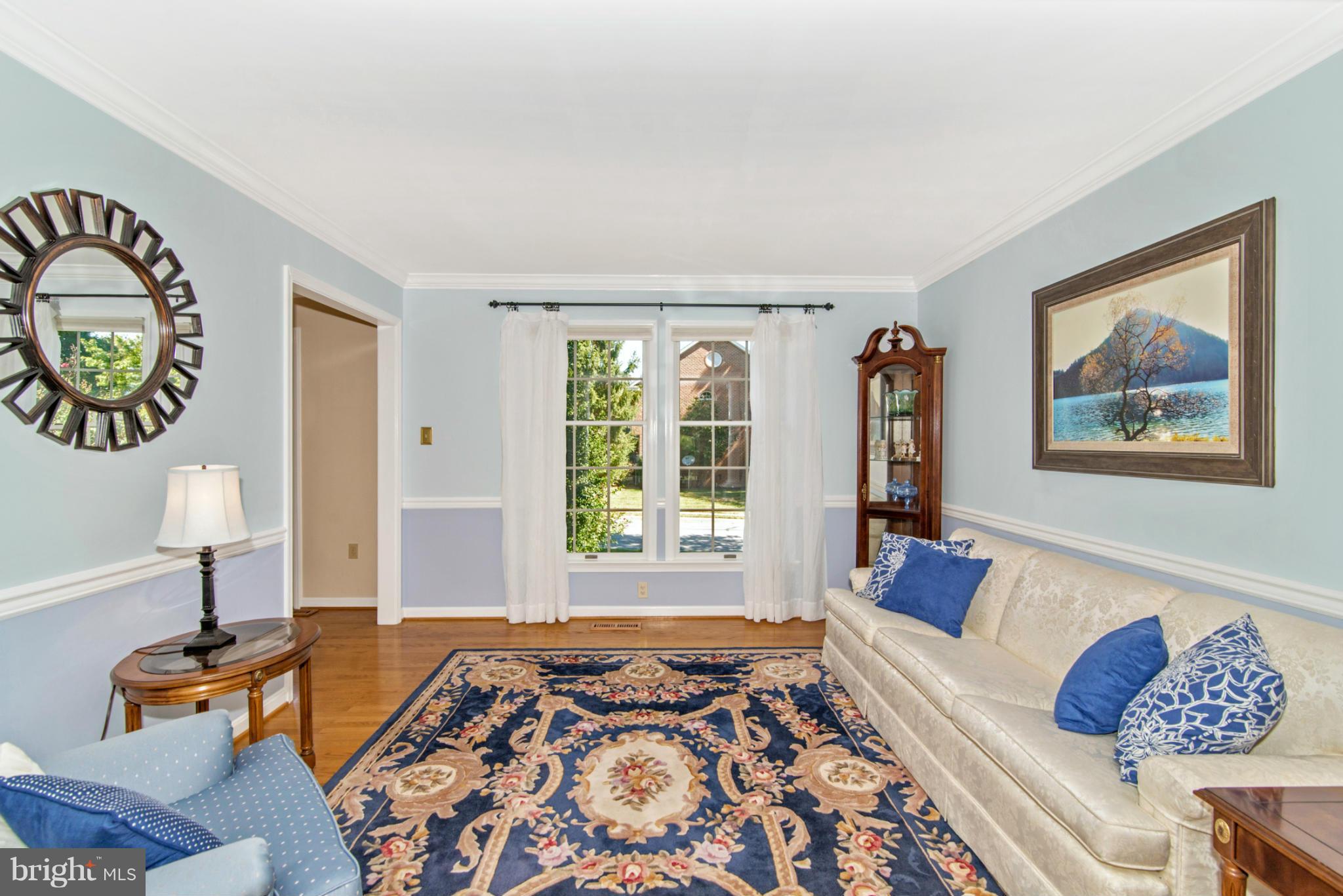 2203 Banner Hill Road Frederick, MD 21702 - Photo 16 of 30 Living Room
