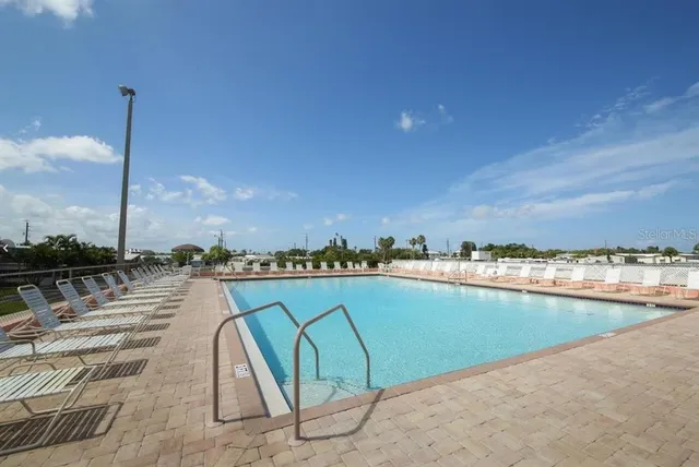 $330,000 | 6916 East Bayou Lane, Bradenton, FL 34207