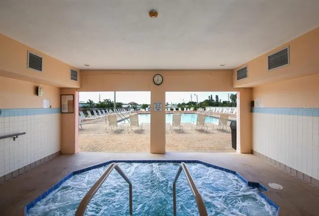 $330,000 | 6916 East Bayou Lane, Bradenton, FL 34207