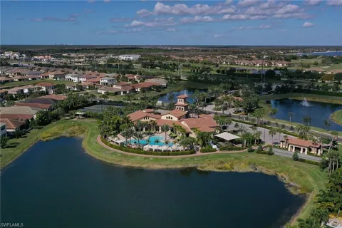$635,000 | 9469 Foxglove Lane, Naples, FL 34120