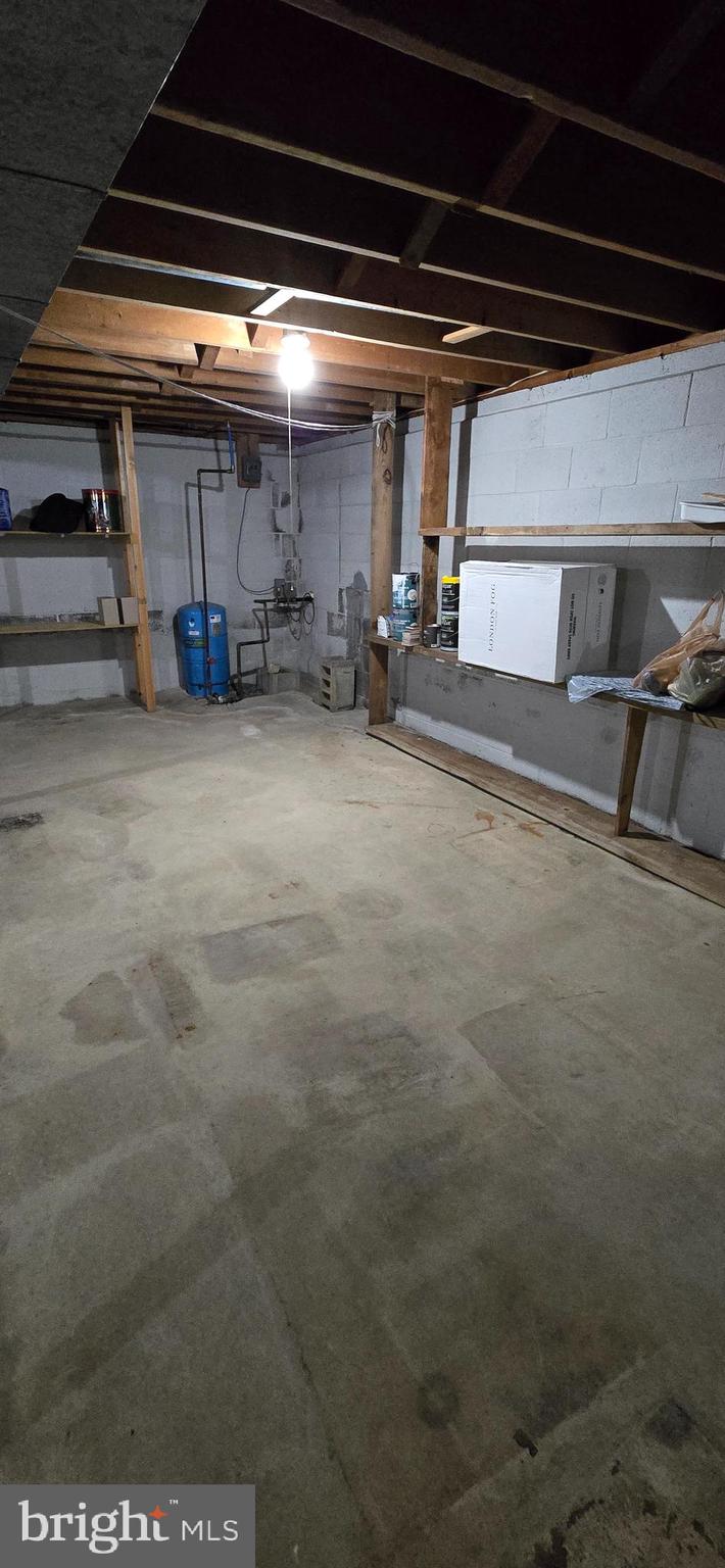 315 Long Lane Road Walnutport, PA 18088 - Photo 19 of 31 a view of garage