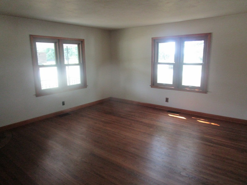 535 Anderson Road Chesterfield, IN 46017 - Photo 4 of 10