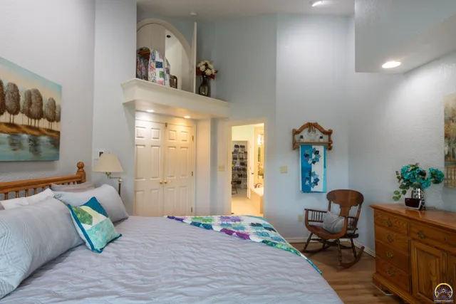 $414,900 | 1 Burlingwood Court, Burlington, KS 66839