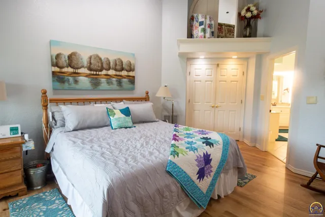 $414,900 | 1 Burlingwood Court, Burlington, KS 66839