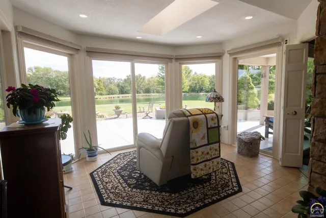 $414,900 | 1 Burlingwood Court, Burlington, KS 66839