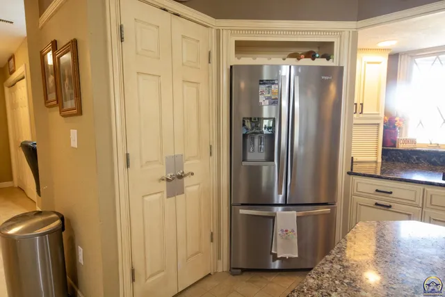 $414,900 | 1 Burlingwood Court, Burlington, KS 66839