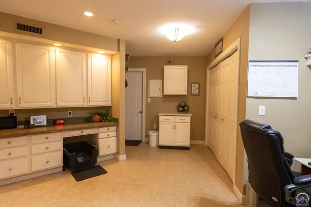 $414,900 | 1 Burlingwood Court, Burlington, KS 66839