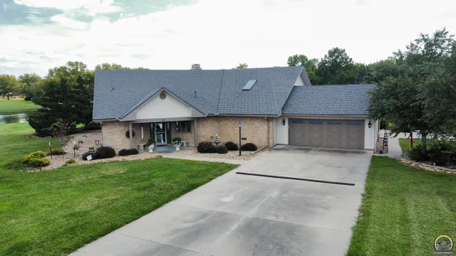 $414,900 | 1 Burlingwood Court, Burlington, KS 66839